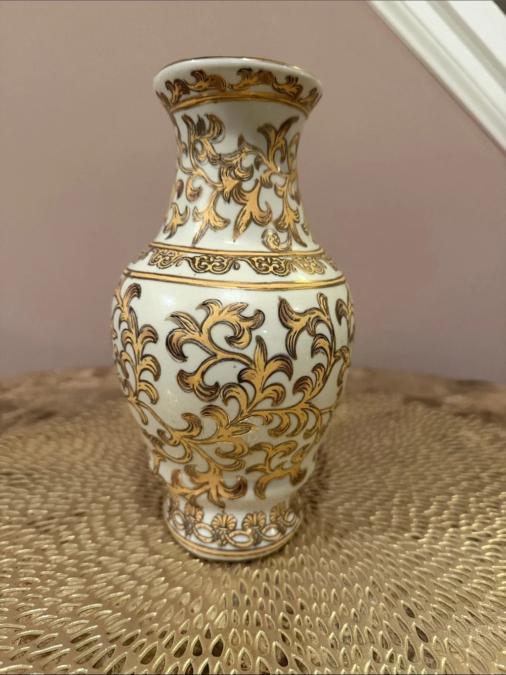 Andrea By Sadek White and Gold Porcelain Decorative Vase